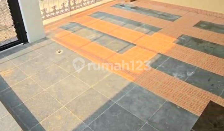 Harga Terbaik!! Disewakan Rumah Full Renovasi di Kelapa Gading