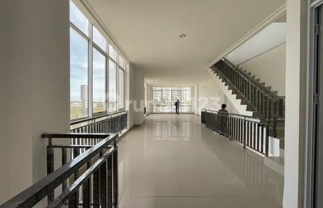 Dijual Ruko Hook 3 Lantai di La Riveria Pik Prime Area Siap Huni