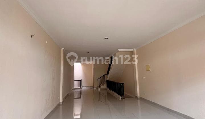 Disewakan Ruko di Greenlake City 4 Lantai 67,5M² Siap Huni
