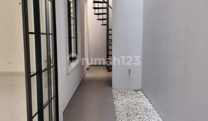Disewakan Rumah di Villa Pasir Putih Pik Type Oakwood Siap Huni