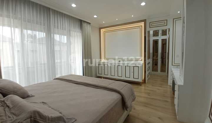 Dijual Rumah di Golf Island Pik Type 4+1 Br Siap Huni Terenovasi