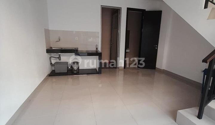 Disewakan Rumah Murah di Pik 2 Lantai Type 2 Br Siap Huni