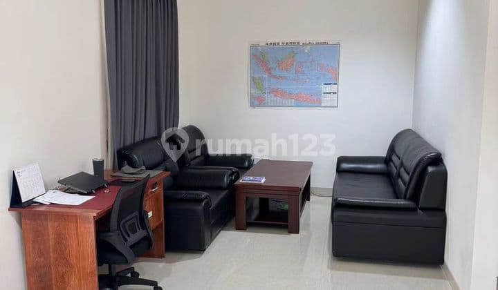 Disewakan Rumah di Golf Island Pik Type 3+1 Br Semi Furnished