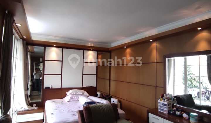 For Sale 3-Story House in Mediterranean Golf Hills Pik Semi Furnished