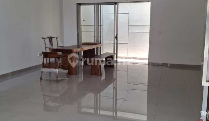 Dijual Rumah 3 Lantai di Pik 2 Surat PPJB Siap AJB bisa Nego