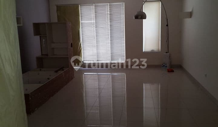 For Sale: 2-Story House with Basement in Layar Permai PIK, Ready to Occupy