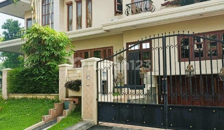 Rumah Bagus Full Furnish, Siap Huni, Dekat Area Komersil