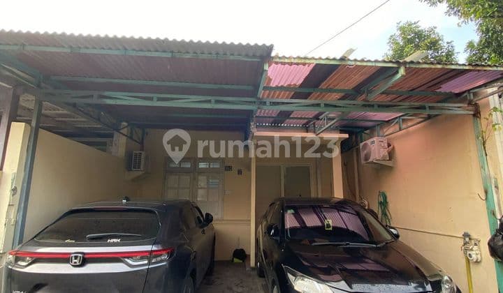 Rumah Bagus Siap Huni, Dekat Area Komersil