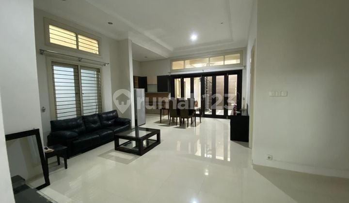 Rumah Bagus, Siap Huni, Furnish, Dekat Tol, Dekat Mall