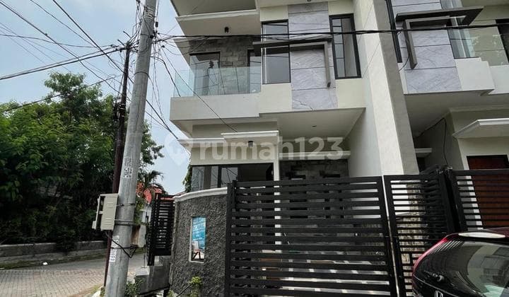 New House, Ready to Occupy, Near Commercial Area