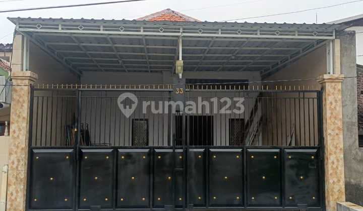 Rumah Bagus, Siap Huni, Dekat Area Komersil