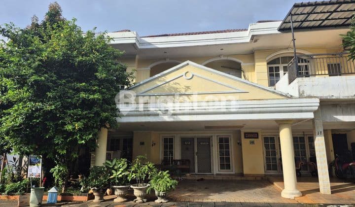 Rumah di Lingkungan Nyaman , Ciputat, LT 323 M2, 2 Lantai