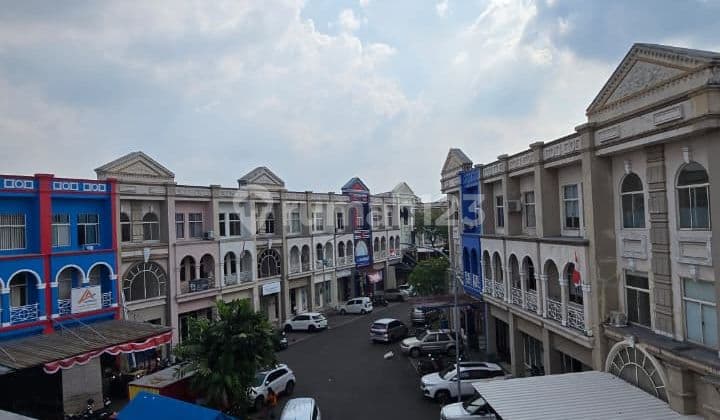 Disewakan Ruko Grand Galaxy , Rapi Siap Pakai di Area Komersil