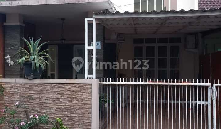 Di Jual Rumah di Komplek Graha Santika Jatiasih Bekasi