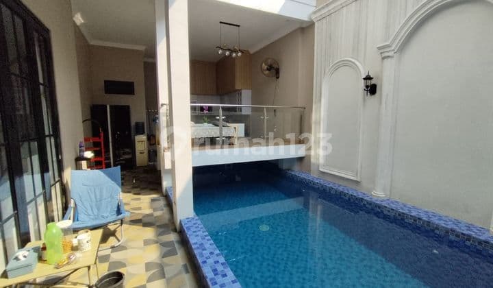 Dijual Rumah Ada Kolam Renang Full Renov Siap Huni di Pekayon