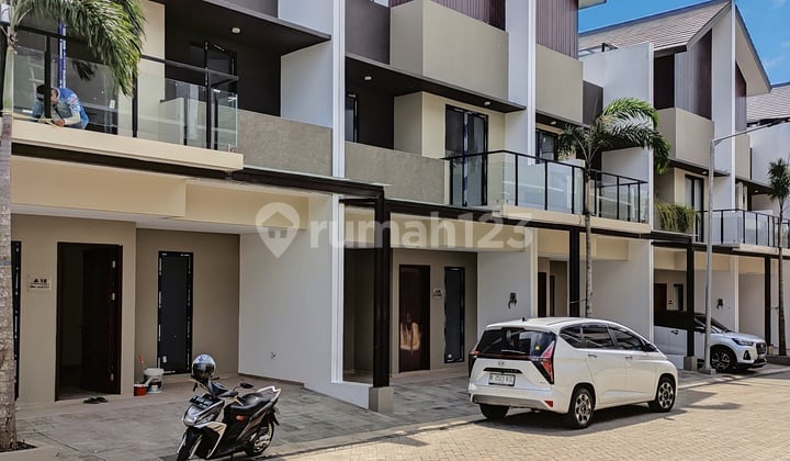 Rumah 3 Lantai The Astelia Bintaro Free PPN