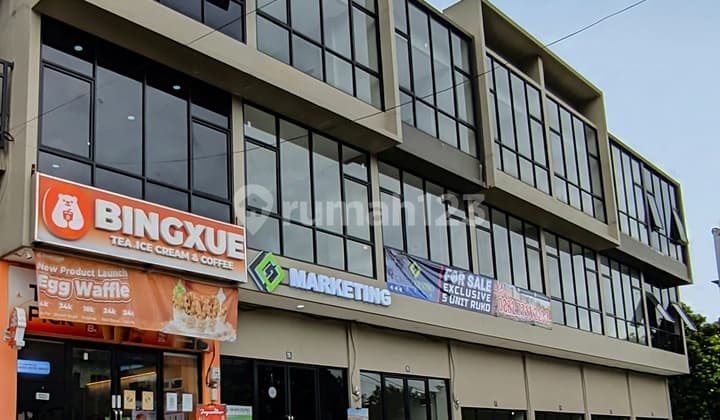 RUKO DEPOK HADAP JALAN PARKIRAN LUAS