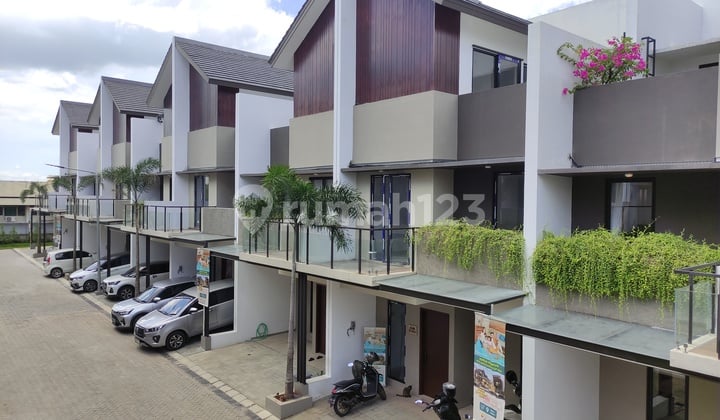 Rumah 3 Lantai Akses Tol & Dekat Mall di The Astelia Bintaro