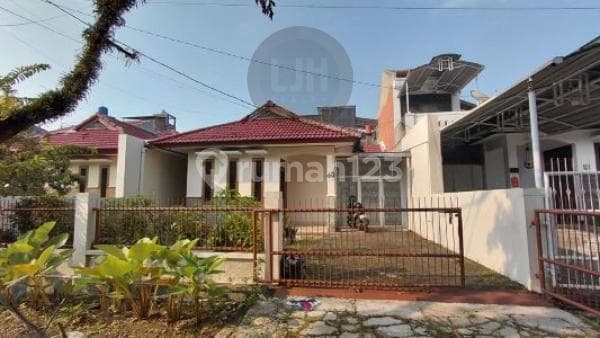 Disewakan Rumah 1 Lantai, Luas 225m2, 2+1 Kamar Tidur, Siap Huni, Cocok Dijadikan Tempat Tinggal, Kantor, Keamanan 24jam, Bebas Banjir, Akses Jalan Luas, Di Antapani Bandung