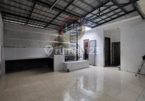 Dijual Rumah 1,5 Lantai Luas 163 M2, 4 Kamar Tidur, Dalam Komplek Keamanan 24 Jam, Fasilitas Cluster ; Playground, Lapangan Tenis, Masjid, Di Antapani Bandung
