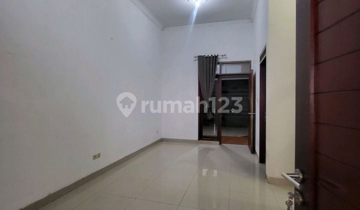Rumah 1 Lantai Luas 108 M2. 2 Kamar Tidur Siap Huni Dalam Cluster One Gate Security System Keamanan 24 Jam. Fasilitas Cluster : Taman Bermain, Masjid. Antapani Bandung