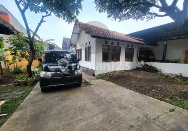 Disewakan Rumah/Tempat Usaha 1 Lantai, Luas Tanah 300M2, Cocok Dijadikan Ware House, Tempat Usaha Ekspedisi, Mbg. di Margahayu Bandun
