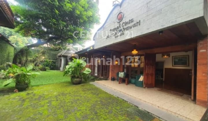 For Sale House in a Cool and Comfortable Location in South Jakarta