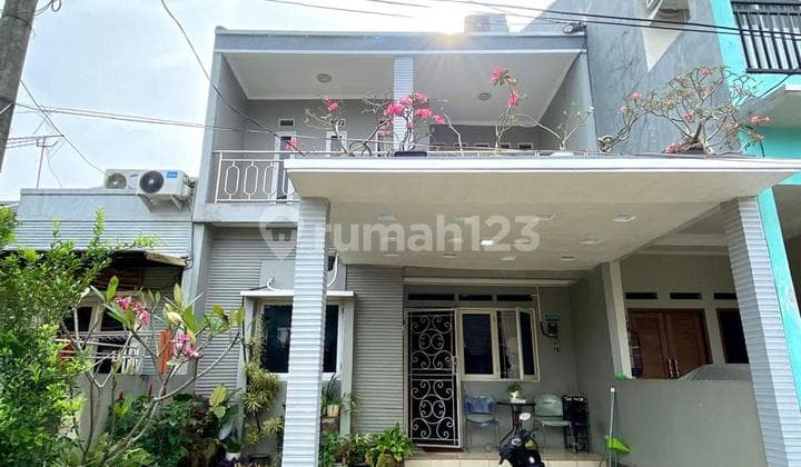 Dijual Rumah Minimalis Dua Lantai Di Selatan Jakarta
