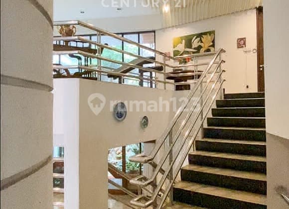 Classic House Strategic Location Near Pakubuwono Negotiable Until Deal