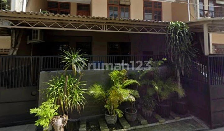 Manyar Tirtoasri Ready to Occupy near Dharmahusada, Klampis. Manyar Tirtoasri Ready to Occupy near Dharmahusada, Klampis.