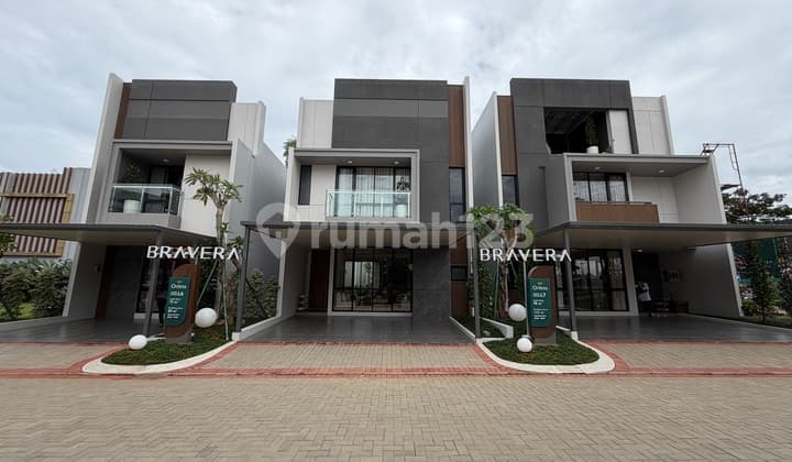 Bisa KPR, Rumah, 2 Lantai, Dekat Pusat Perbelanjaan, bisa Cicilan Bertahap,