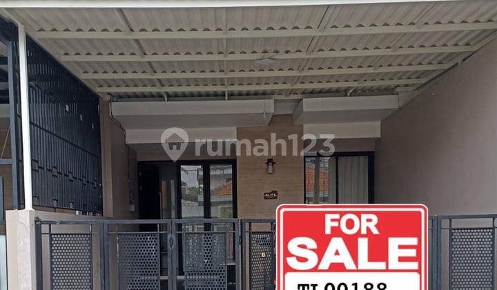 Dijual Rumah di Lebak Arum