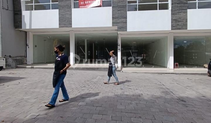 Ruko 2 Lantai Lokasi Prime di Jln Raya Dalung Permai