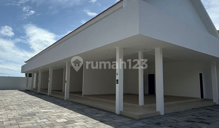 Commercial space available for rent in Umalas Kerobokan.