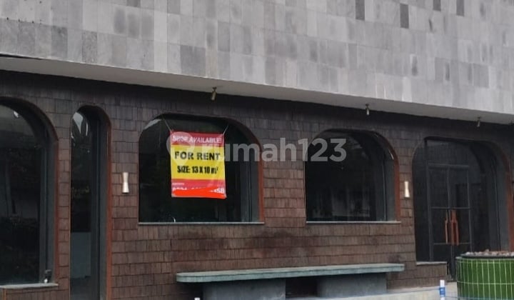 Toko Langka, Luas 130m² Di Area Ramai Dekat Canggu