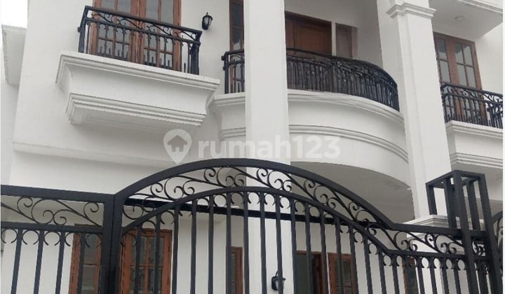 Rumah Siap Huni di Duren Sawit, Jakarta Timur