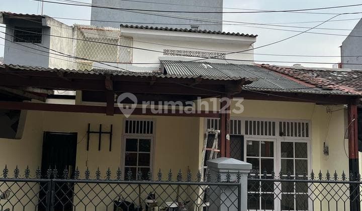 Rumah 1,5 Lantai di Harapan Indah 1 Bekasi