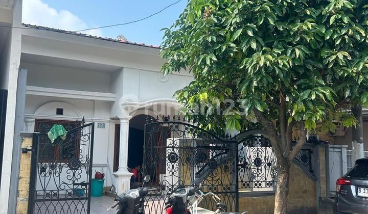 Rumah Siap Huni Strategis di Duta Bumi 2 Hi Bekasi .