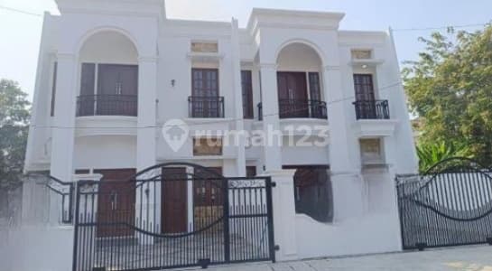 Rumah Baru 2 Lantai, di Komplek Ikip, Duren Sawit,Jakarta Timur