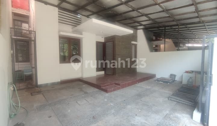 Rumah Siap Huni di Boulevar Hijau Harapan Indah Bekasi