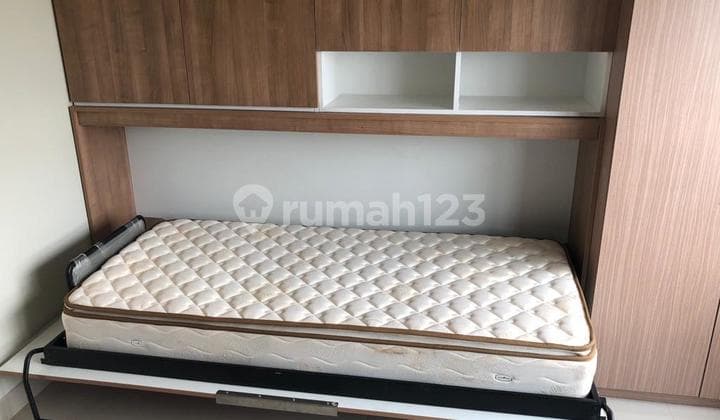 Apartemen Springlake Sumarecon Bekasi Tipe Studio Full Furnish, View Kota dan Al - Hazar