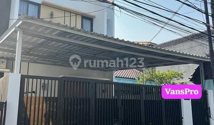 Rumah Mewah Murah Siap Huni Utan Kayu Jakarta Timur