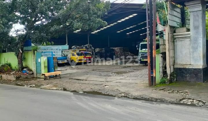 For Sale Warehouse on Kranggan Roadside Bekasi