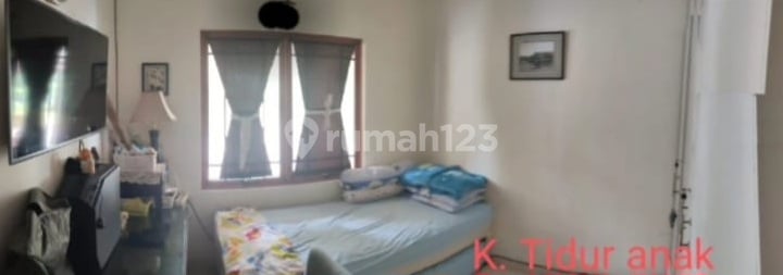 Comfortable Commercial Area Residence In Grand Wisata Bekasi
