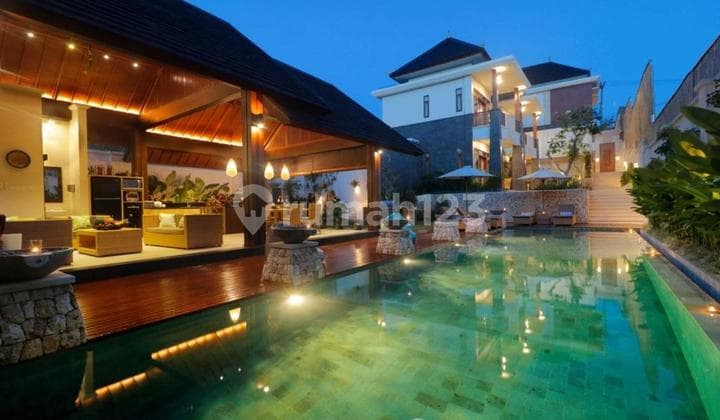 Dijual Villa Cantik Dekat Pantai Melasti