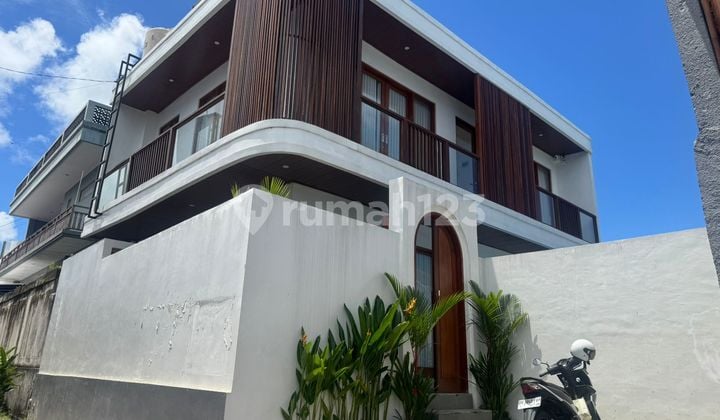 Dijual Villa Cantik Lantai 2 Lokasi Kayutulang Canggu