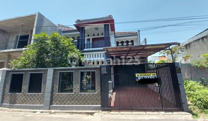 Rumah Mewah Modern Strategis Pusat Kota Di Daerah Cimahi Tengah