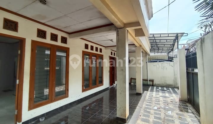 Rumah 100 Meter Dari Jalan Panglima Polim Raya Kebayoran Baru