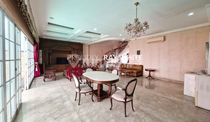 Ready-to-Occupy House near Senopati Road, Kebayoran Baru