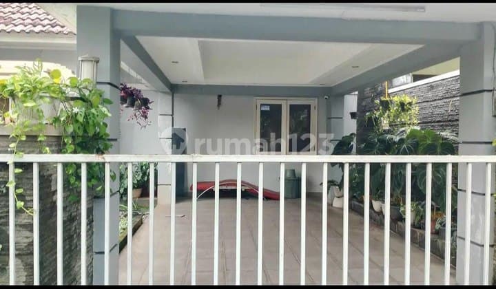 Rumah Strategis di Kemang Pratama Bekasi